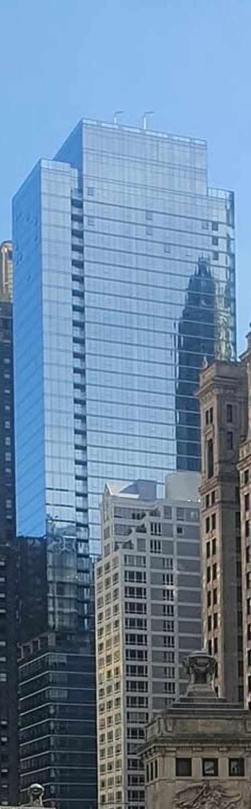 apt-4403-88 E Wacker Pl, Chicago, IL, 60601-7210 | Card Image