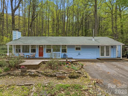 36 Dogwood Dr, Maggie Valley, NC, 28751-8733 | Card Image