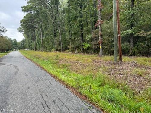 3+AC Rowe Creek Lane, Hayes, VA, 23072 | Card Image