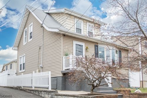 133 Forest Ave, Lyndhurst, NJ, 07071-2310 | Card Image