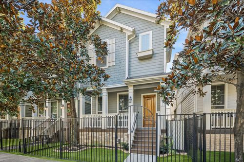 1224 Nelson Falls Ln, Houston, TX, 77008-6466 | Card Image