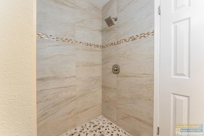 170 S San Roman, House other with 4 bedrooms, 3 bathrooms and null parking in Bayview TX | Image 19