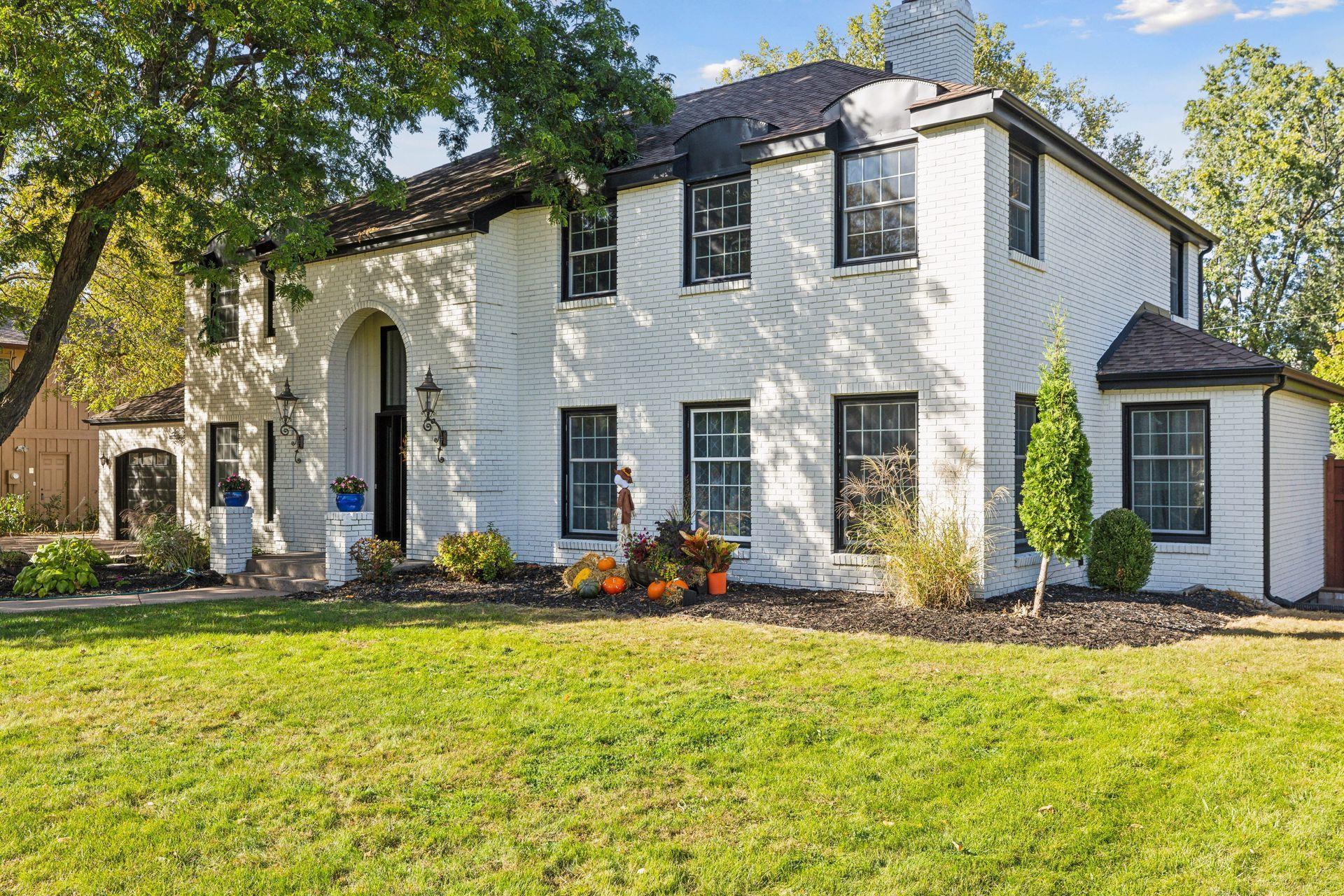 Overlook Rd, Saint Paul, MN 55118