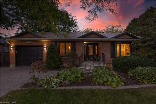 1131 Carol St, Burlington, ON, L7S1Z9 | Card Image