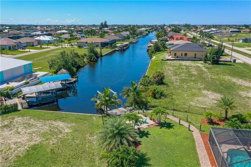 3914 Gulfstream Pkwy, Cape Coral, FL, 33993-9532 | Card Image
