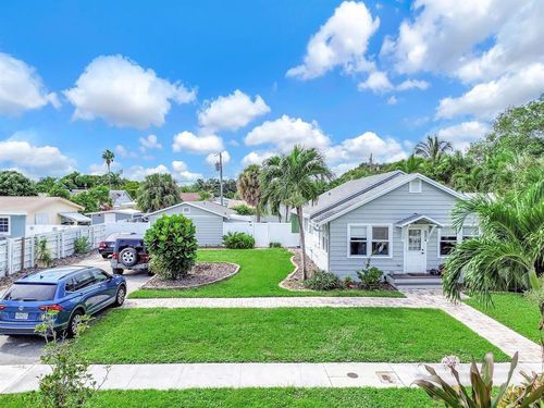 524 Palmetto St, West Palm Beach, FL, 33405-4014 | Card Image