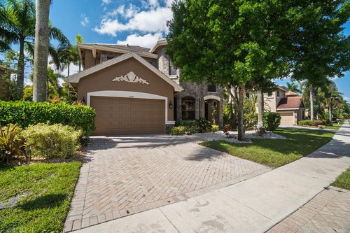 3483 Collonade Dr, Wellington, FL, 33449-8062 | Card Image