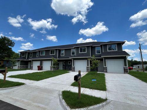 202 Henderson St, Bonham, TX, 75418-4737 | Card Image