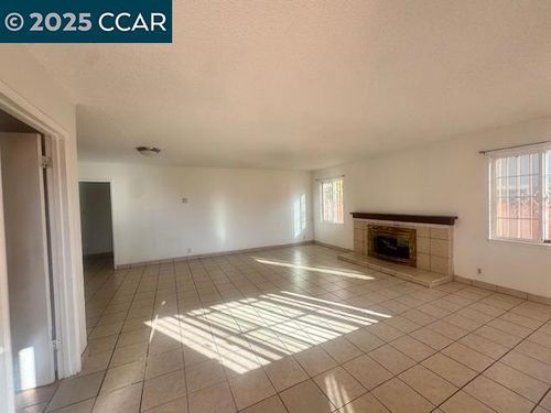 2849 Rheem Ave, Richmond, CA, 94804-1023 | Card Image