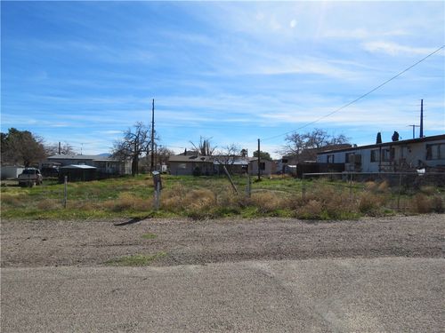 424 E Beverly Ave, Kingman, AZ, 86409-3915 | Card Image