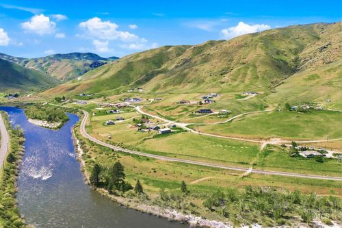 25 River Ridge Ct, Horseshoe Bend, ID, 83629-8029 | Card Image