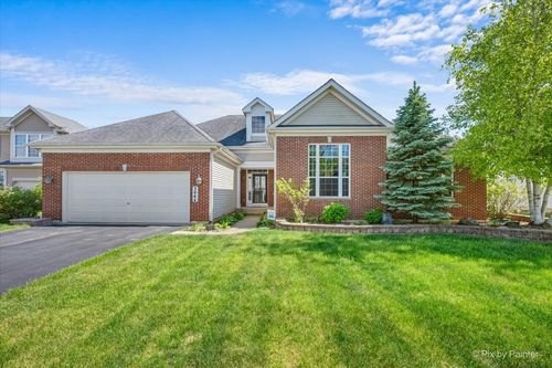 3064 Fairhaven Ln, Lake In The Hills, IL, 60156-6757 | Card Image