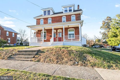 apt-1-143 15th St, New Cumberland, PA, 17070-1100 | Card Image