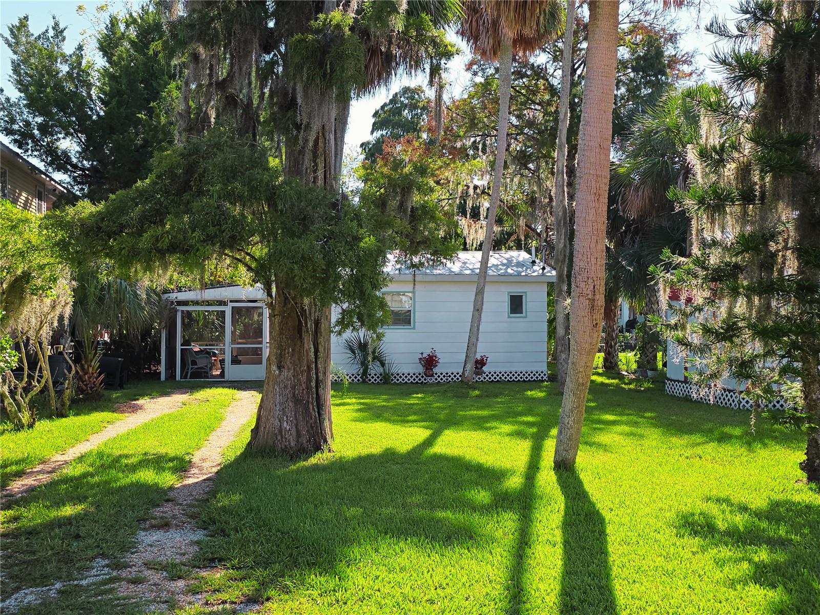 Tropical Dr, Weeki Wachee, FL 34607