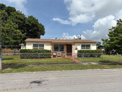 4780 Nw 18th Ave, MIAMI, FL, 33142-4027 | Card Image