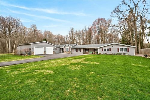 109 Ogden Parma Town Line Rd, Spencerport, NY, 14559-1623 | Card Image