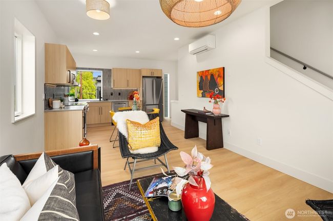 B - 3650 51 St Ave Sw, Townhouse with 2 bedrooms, 2 bathrooms and null parking in Seattle WA | Image 5