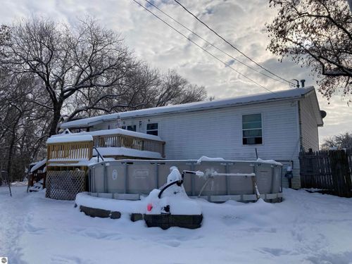 602 W Page St, Rose City, MI, 48654 | Card Image