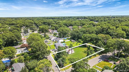 318 Johnson Ave, Ronkonkoma, NY, 11779-6119 | Card Image