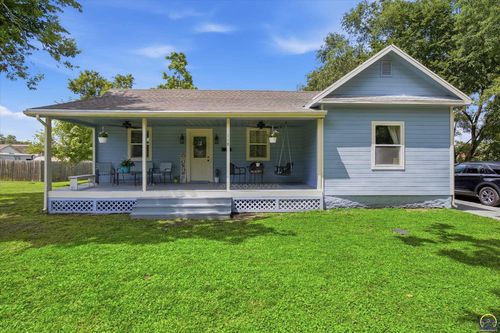 118 E Fremont Ave, Burlingame, KS, 66413-1314 | Card Image