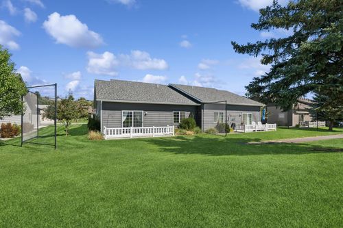 284 W Nicklaus Ave, Kalispell, MT, 59901-2779 | Card Image