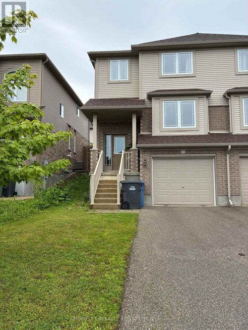 45 Oakes Cres, Guelph, ON, N1E0J6 | Card Image