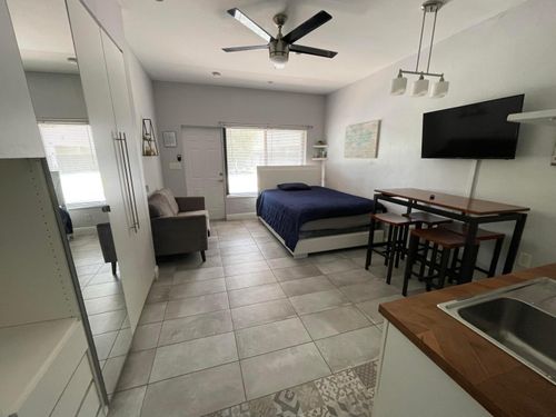 2-824 Ne 4th St, Fort Lauderdale, FL, 33301-1254 | Card Image
