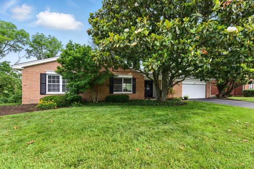 6934 Woodsedge Dr, Anderson Twp, OH, 45230-3906 | Card Image