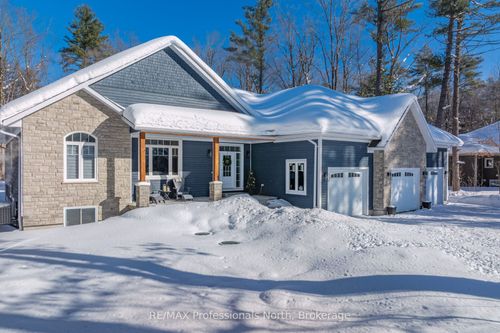 1034 Xavier St, Kilworthy, ON, P0E1G0 | Card Image