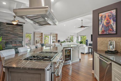 1679 Marian Ct, Mineral Point, WI, 53565-8308 | Card Image