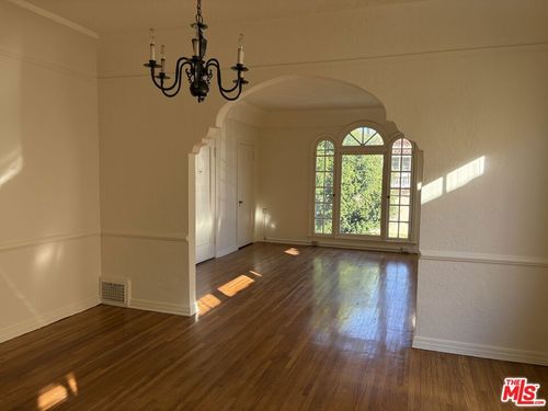 12-351 N Gardner St, Los Angeles, CA, 90036-2719 | Card Image