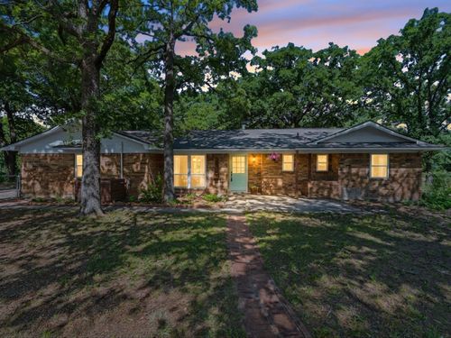 601 Squires Ln, Krugerville, TX, 76227-9551 | Card Image