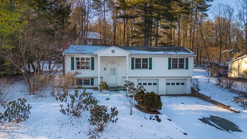 334 Carriage Hill Road, Brattleboro, VT, 05301 | Card Image