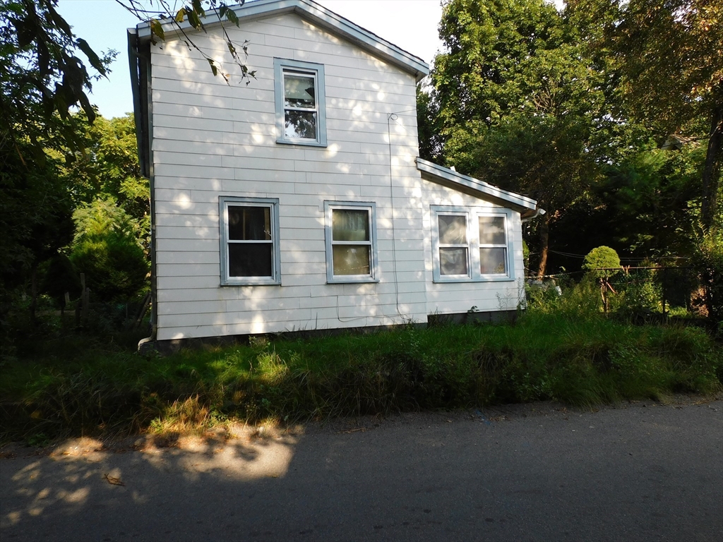 23 River St, For Sale in Brockton Zoocasa