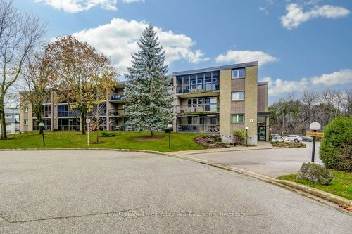 302-6 Shettleston Dr, Cambridge, ON, N3H5E7 | Card Image