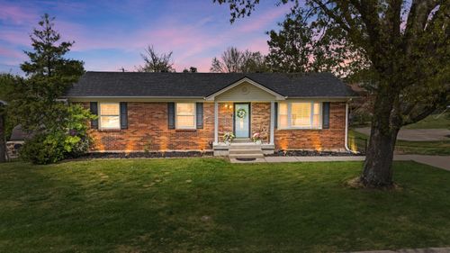 28 Churchill Dr, Winchester, KY, 40391 | Card Image