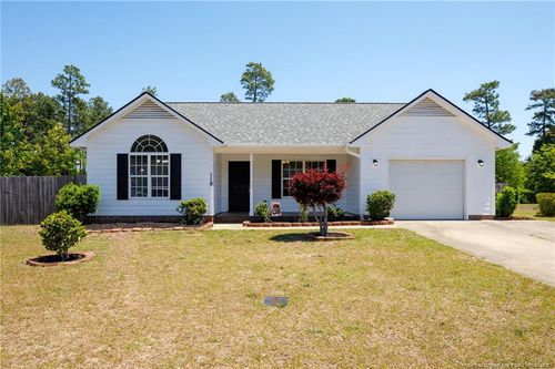 119 Raymond St, Raeford, NC, 28376-5841 | Card Image