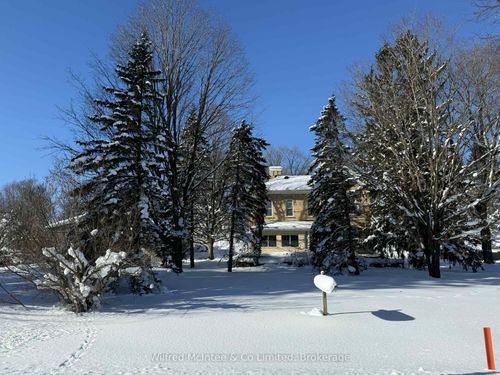 538 Queen St N, Paisley, ON, N0G2N0 | Card Image