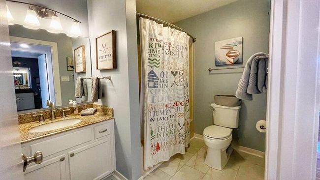 Bathroom 2 | Image 10