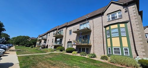 apt-2-116 Oak Ln, Brockton, MA, 02301-0951 | Card Image