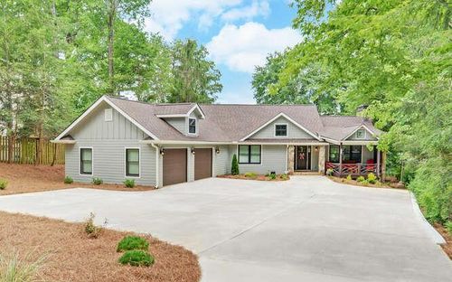 759 Beech Cove Dr, Hiawassee, GA, 30546-3903 | Card Image