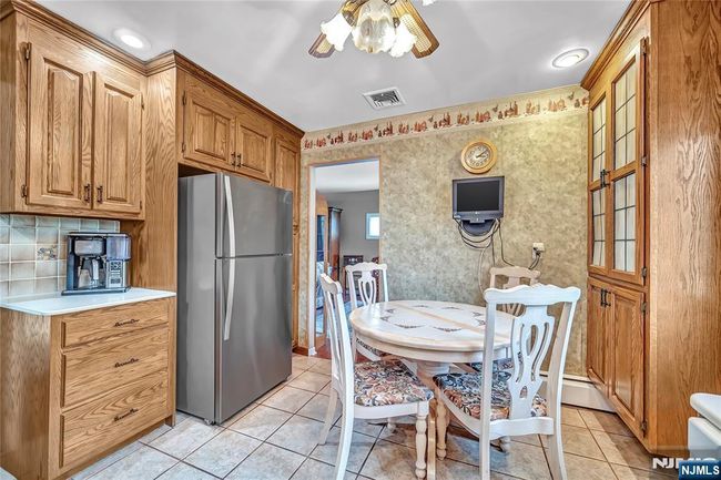 144 Caroline Rd, House other with 4 bedrooms, 3 bathrooms and null parking in Paramus NJ | Image 15