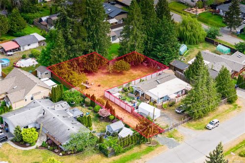 1307 Woodland Dr, French Creek, BC, V9P1Z2 | Card Image