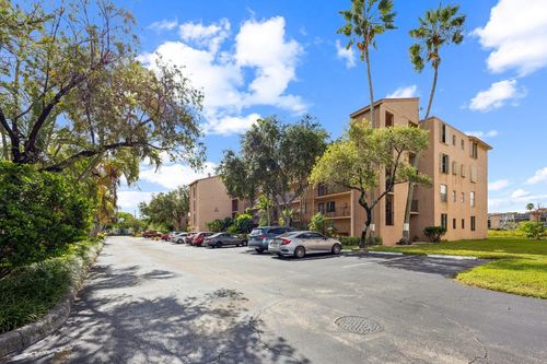 106-7210 Lake Circle Dr, Margate, FL, 33063-4871 | Card Image