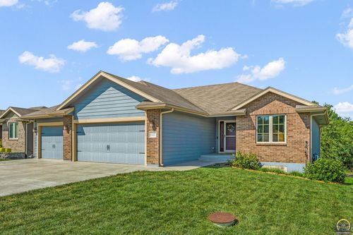 5319 Sw Westport Dr, Topeka, KS, 66610-9410 | Card Image