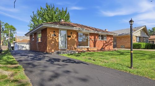 2213 Mayfair Ave, Westchester, IL, 60154-5041 | Card Image
