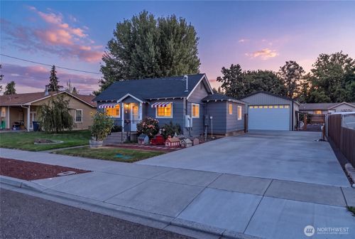 1023 S 3rd St, Dayton, WA, 99328-1605 | Card Image