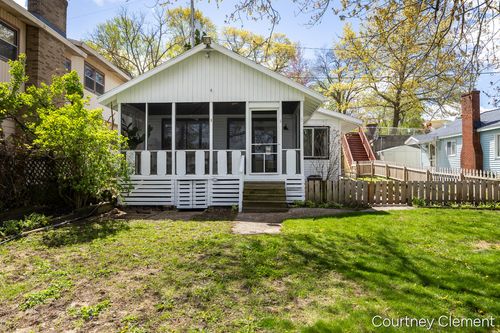 747 Kornoelje Dr, Comstock Park, MI, 49321-9537 | Card Image