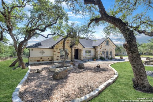 2437 River Way, Spring Branch, TX, 78070-5987 | Card Image