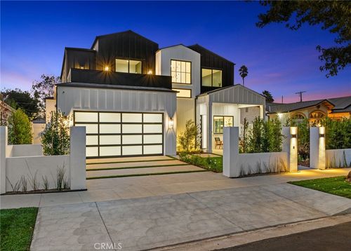 5945 Hesperia Ave, Encino, CA, 91316-1015 | Card Image